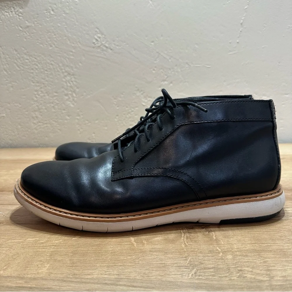 Clarks Men's Chukka Lace Up Boot Hommes Black Comfort